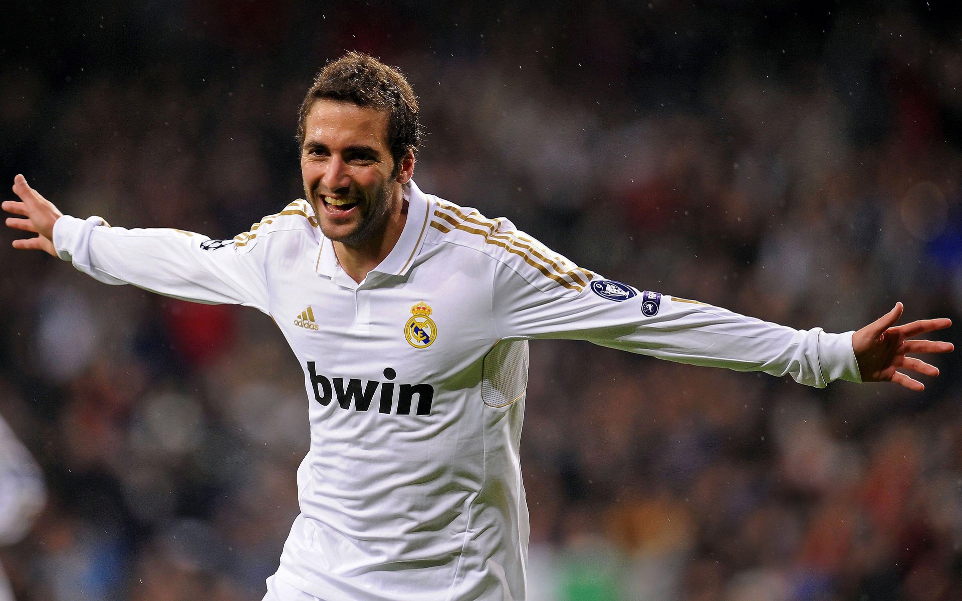 甘冈门将神勇,帮助球队战平对手,甘冈vs亚眠比赛